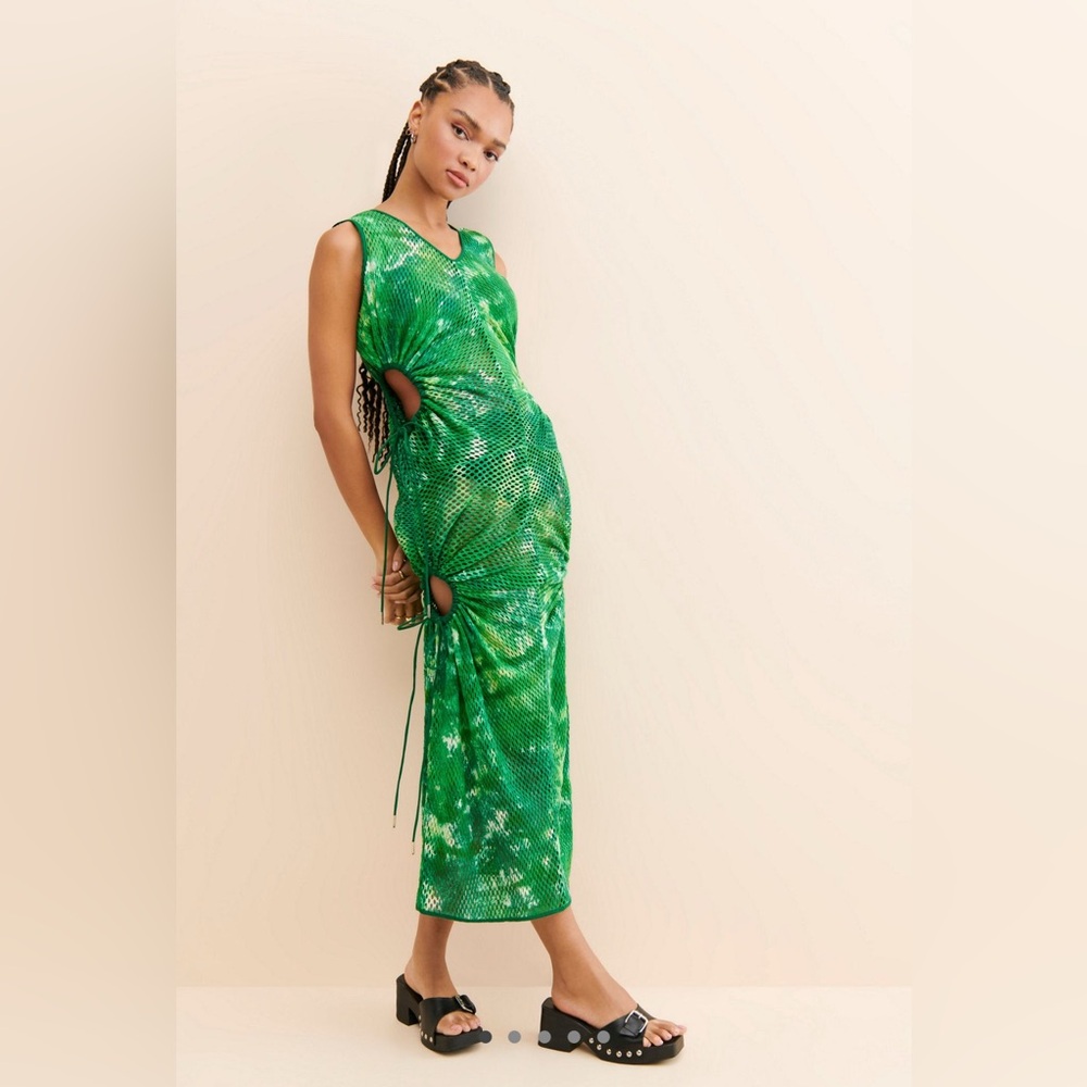 NWOT Green Tie-Dye Cutout Maxi Dress